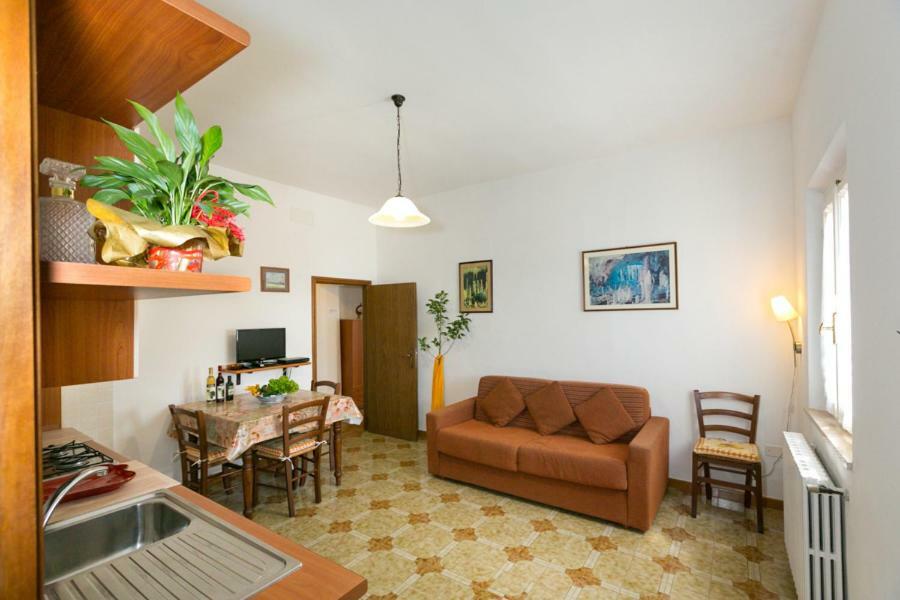 Agriturismo Case Nuove Castellina Marittima Eksteriør bilde