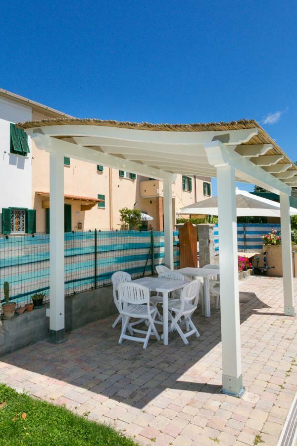 Agriturismo Case Nuove Castellina Marittima Eksteriør bilde